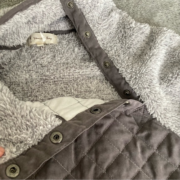 Vanilla Bay Womens Fluffy Sweater Size Large - Picture 4 of 9